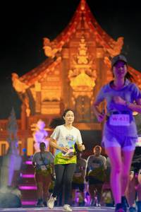 BIB: 632
                            <button type="button" onclick="openModal(22476559)" class="btn btn-primary btn-sm float-right btn-popup" data-toggle="modal" data-target=".modal-high-quality">
                        <i class="fas fa-shopping-cart"></i> Add to Cart
                    </button>
                                            <button type="button" onclick="isThisMe(22476559, true)" class="btn btn-success btn-sm float-right btn-popup btn-isme hidden" data-toggle="tooltip" data-placement="bottom" title="นี่คือรูปของคุณใช่ไหม คลิกที่นี่เพื่อเอาเข้าอัลบั้ม">
                        <i class="fas fa-plus"></i> Add to album
                    </button>
                    <button type="button" onclick="isThisMe(22476559, false)" class="btn btn-warning btn-sm float-right btn-popup btn-isnotme hidden">
                        <i class="fas fa-ban"></i> Remove from album
                    </button>